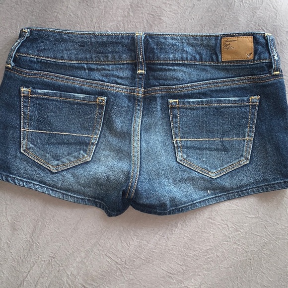American Eagle Shorts - Picture 3 of 3